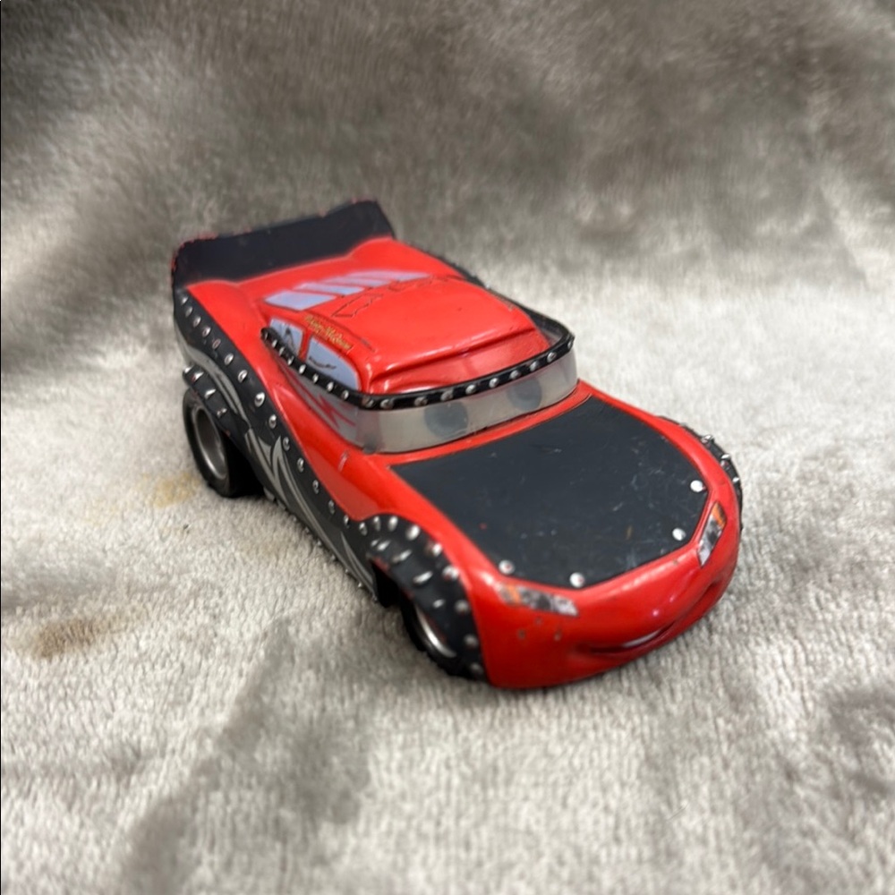 Disney Pixar Diecast Cars Toon Heavy Metal McQueen 1:43 Disney Store